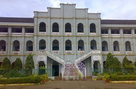 St. Aloysius College (Mangalore)
