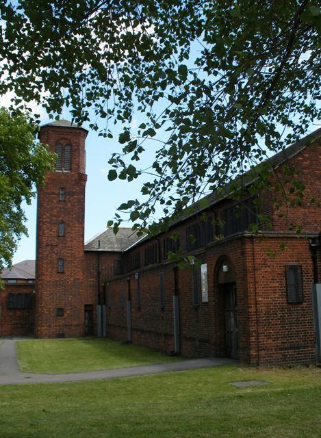 St Cross Church, Middleton