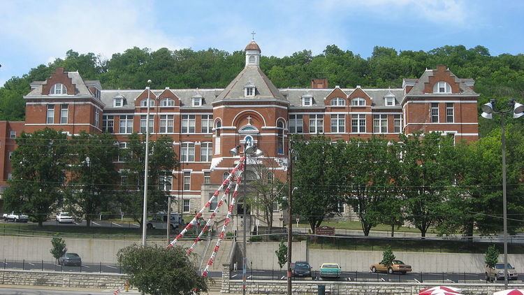 St. Francis Hospital (Cincinnati, Ohio) httpsuploadwikimediaorgwikipediacommonsthu
