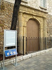 St. Jago's Arch httpsuploadwikimediaorgwikipediacommonsthu