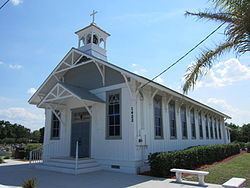 St. Joseph's Catholic Church (Palm Bay, Florida) httpsuploadwikimediaorgwikipediacommonsthu