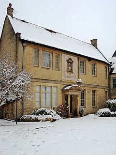 St Mary's College, Oxford httpsuploadwikimediaorgwikipediacommonsthu