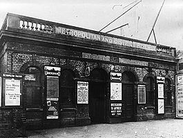 St. Mary's (Whitechapel Road) tube station httpsuploadwikimediaorgwikipediacommonsthu