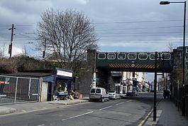 St. Quintin Park and Wormwood Scrubs railway station httpsuploadwikimediaorgwikipediacommonsthu