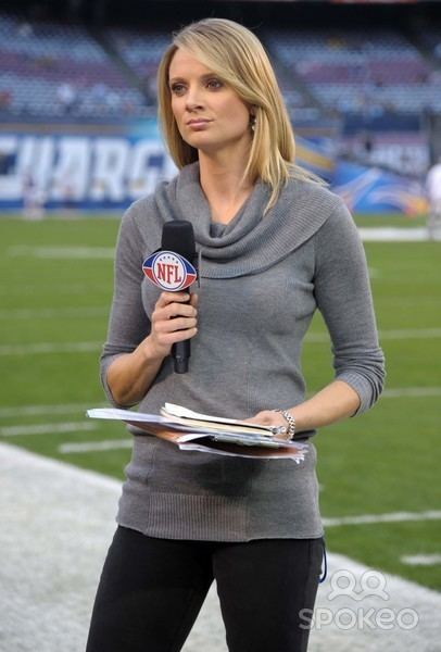 Stacey Dales Stacey Dales quits ESPN because they made her fly coach