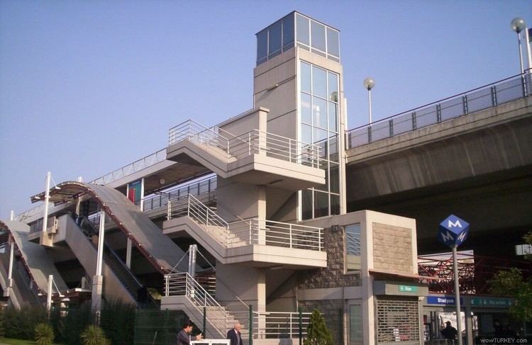 Stadyum (İzmir Metro)