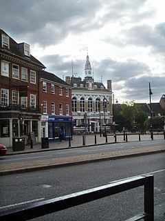 Staines-upon-Thames httpsuploadwikimediaorgwikipediacommonsthu
