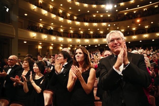 Standing ovation How to Get A Standing Ovation Gary Williams