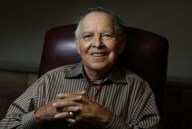 Stanley Crooks Stanley Crooks leader of Shakopee Mdewakanton Sioux dies at 70