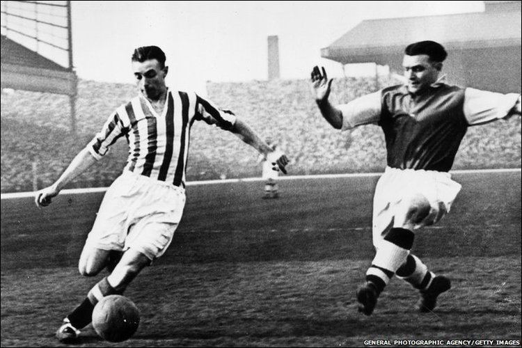 Stanley Matthews BBC In Pictures life and career of Sir Stanley Matthews