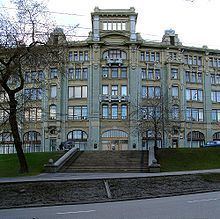 Staraya Square httpsuploadwikimediaorgwikipediacommonsthu