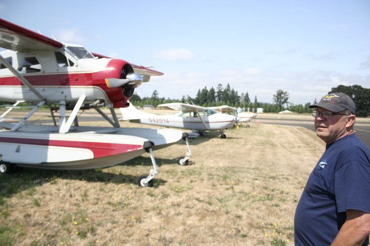 Stark's Twin Oaks Airpark Time flies at Twin Oaks Airpark in Hillsboro as it celebrates 40th