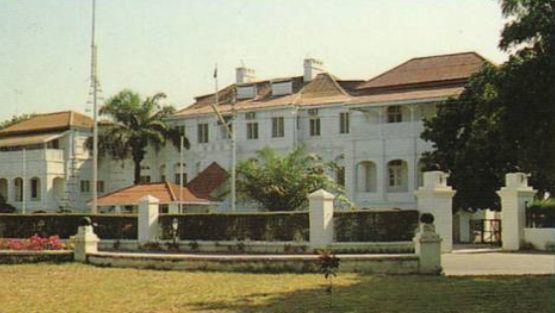 State House of the Gambia httpssmediacacheak0pinimgcom736x5d0369
