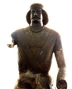 Statue, National Museum of Iran 2401 httpsuploadwikimediaorgwikipediacommonsthu