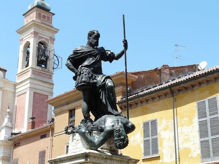 Statue of Ferrante I Gonzaga, Guastalla