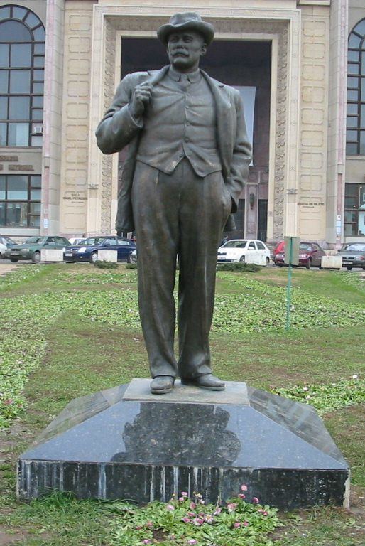 Statue of Ion Luca Caragiale (Bucharest)