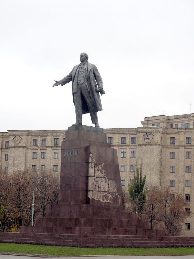 Statue of Lenin in Kharkiv