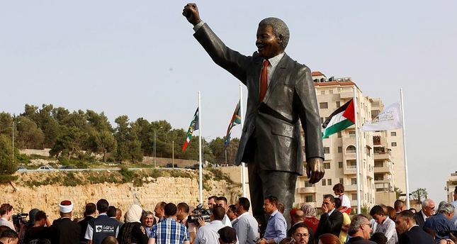 Statue of Nelson Mandela, Johannesburg Palestinians unveil 6meter Nelson Mandela statue in Ramallah