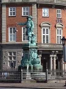 Statue of Niels Juel httpsuploadwikimediaorgwikipediacommonsthu