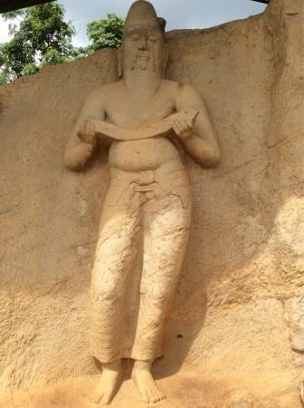 Statue of Parakramabahu I Statue of Parakramabahu I Picture of Statue of Parakramabahu I