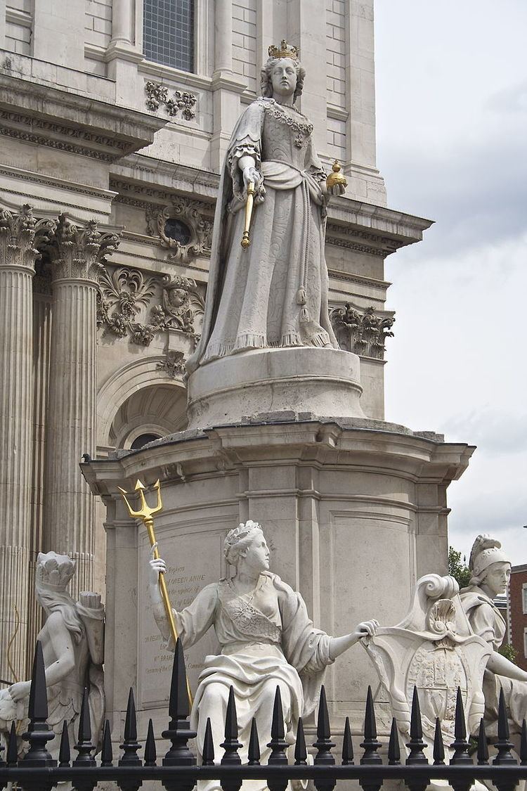 Statue of Queen Anne, St Paul's Churchyard