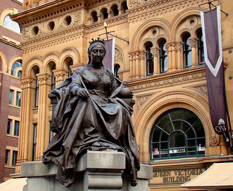 Statue of Queen Victoria, Sydney