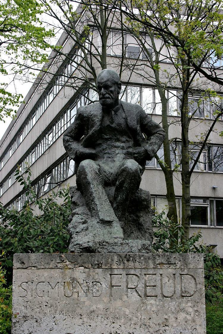 Statue of Sigmund Freud, Hampstead