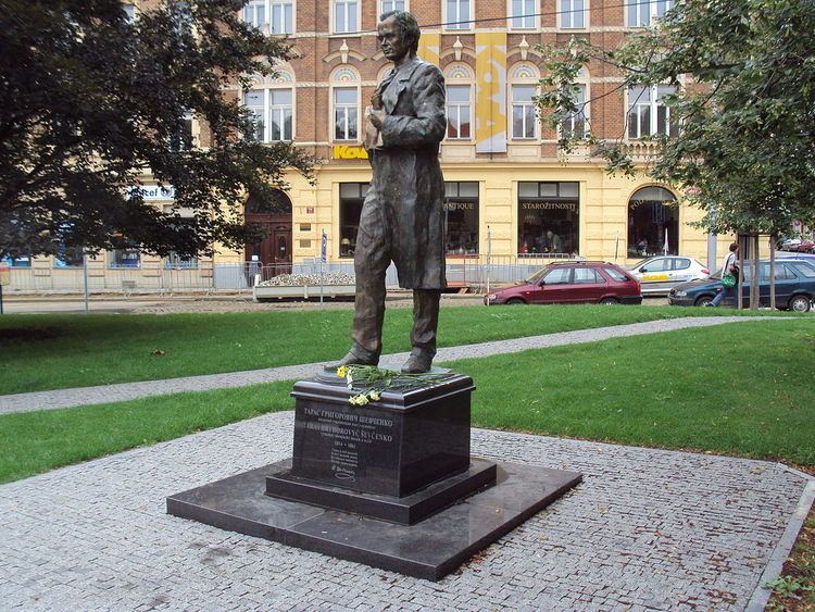 Statue of Taras Shevchenko, Smíchov