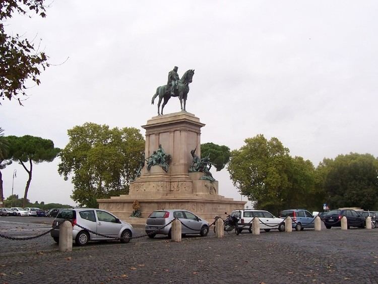 Statues and monuments of patriots on the Janiculum