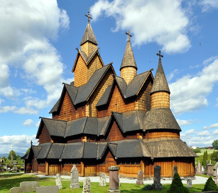 Stave church httpsuploadwikimediaorgwikipediacommonsdd