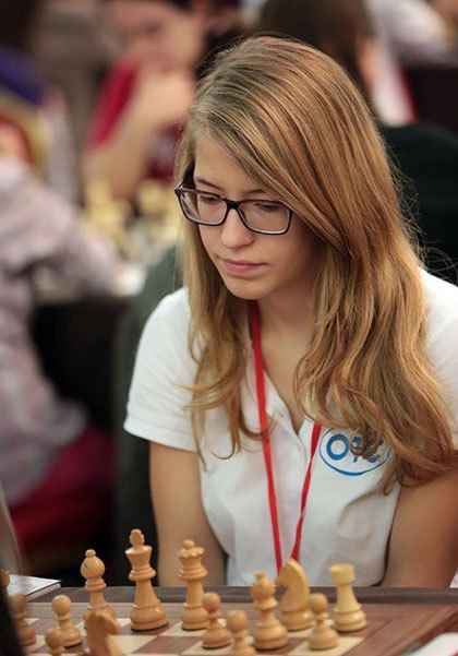Stavroula Tsolakidou WYCC 2015 Rd89 Rise and fall of the leaders ChessBase