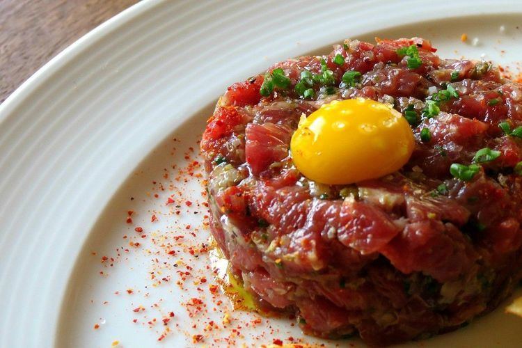 Steak tartare 1000 ideas about Steak Tartare on Pinterest Salmon tartare