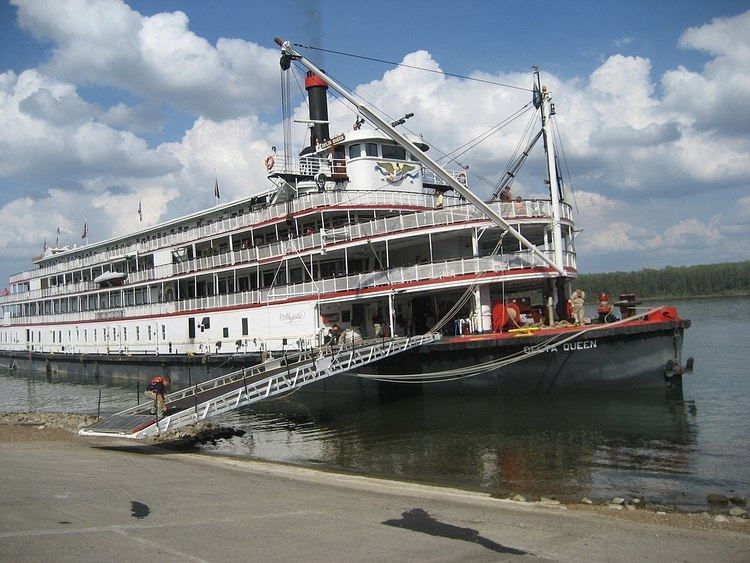 Steamboats of the Mississippi
