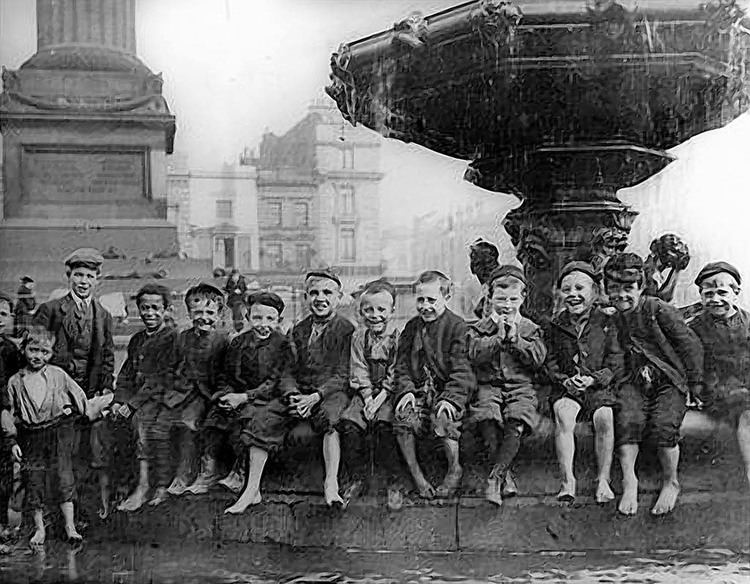 Steble Fountain Liverpool Picturebook