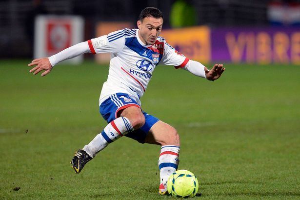 Steed Malbranque Steed Malbranque returns to Spurs with Lyon 17 months after