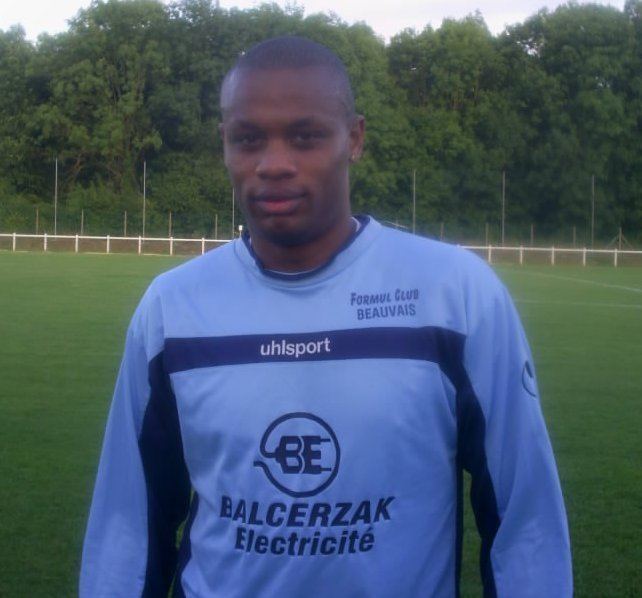 Steeve Theophile Joueur Steeve THEOPHILE club Football AS PLAILLY Footeo
