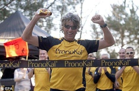 Stefaan Engels Man runs 365 marathons in a year Belgian Stefaan Engels