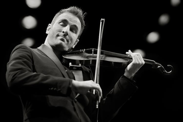 Stefan Milenkovich STEFAN MILENKOVICH Violin Mitteleuropa Orchestra