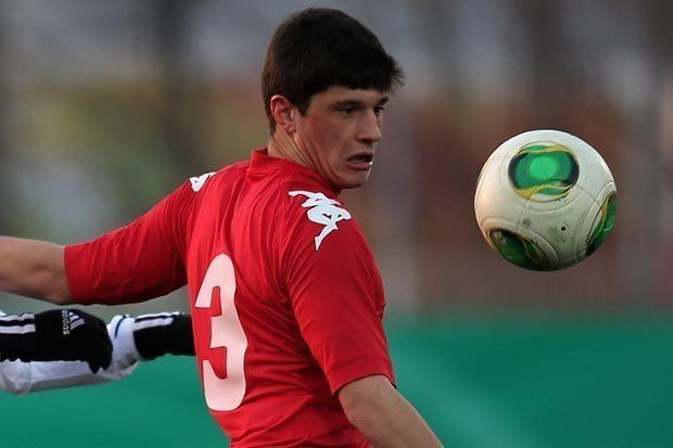 Stefan Velkov Manchester United fighting it out for 16yearold