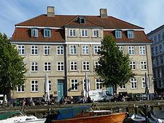 Steinfass House httpsuploadwikimediaorgwikipediacommonsthu