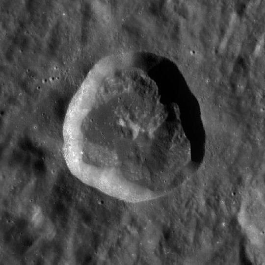 Steklov (crater)