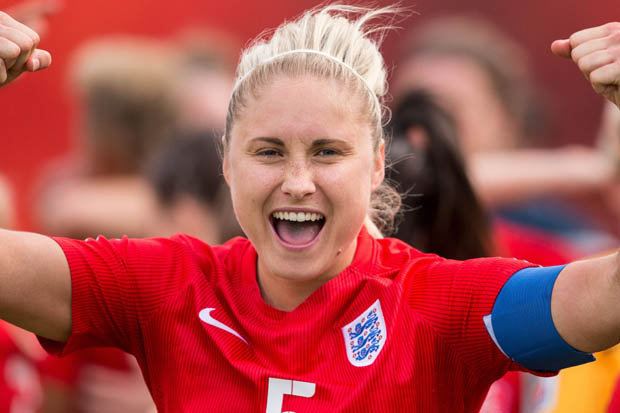 Steph Houghton Steph Houghton urges Mark Sampson to stick with England