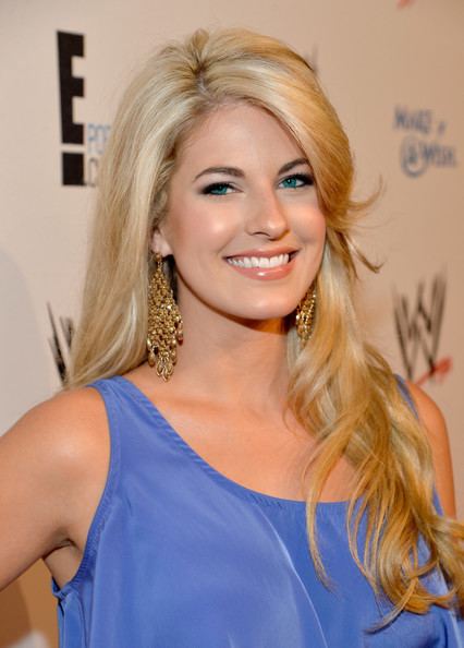 Stephanie Leigh Schlund Stephanie Leigh Schlund Pictures Arrivals at WWE39s