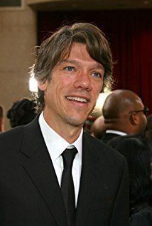 Stephen Gaghan iamediaimdbcomimagesMMV5BMTM1MTE4NjQ5N15BMl5