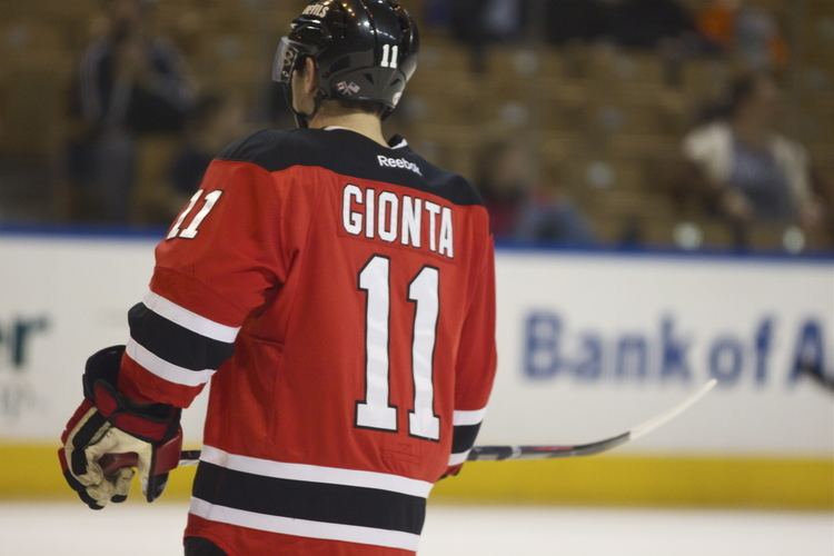 Stephen Gionta Stephen Gionta11 New Jersey Devils Circling The Wagon
