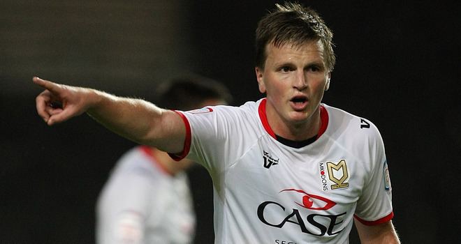 Stephen Gleeson Blackpool consider move for MK Dons midfielder Stephen