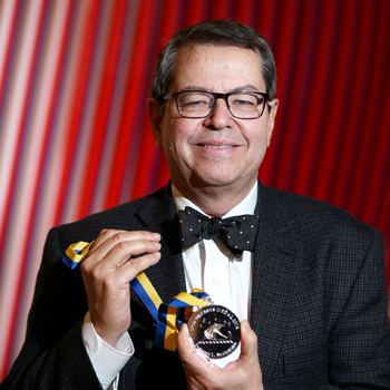 Stephen L. Buchwald UCD Ulysses Medal for worldleading MIT chemist