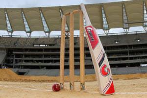 Stephen Parry (Cricketer) playing cricket