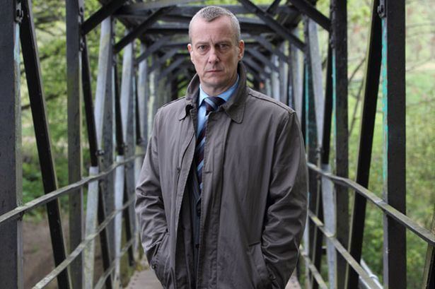 Stephen Tompkinson Wild At Heart star Stephen Tompkinson on love and his new