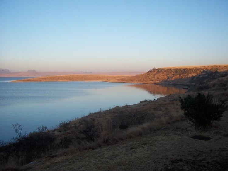 Sterkfontein Dam Nature Reserve FileSterkfontein Dam Nature Reserve 1jpg Wikimedia Commons